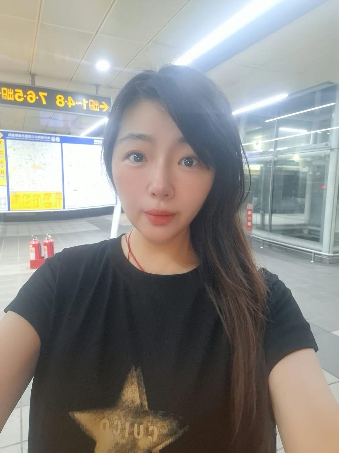閒人出租 陪逛街 陪吃飯 應酬 聊心事 陪看電影 唱歌 多數音樂人認證 陪看診  其他需求可討論